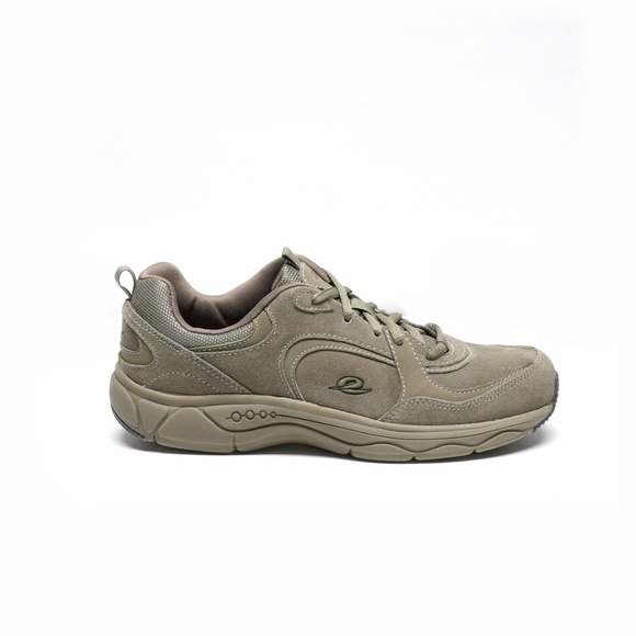 EASY SPIRIT Standout Sneaker in Taupe Size 7.5M - Picture 1 of 11